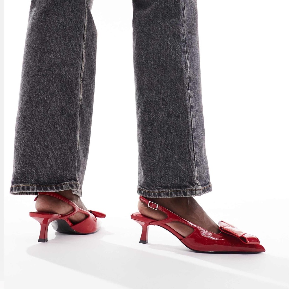 Stradivarius Slingback heels with fold detail in red - Picture 2 of 7